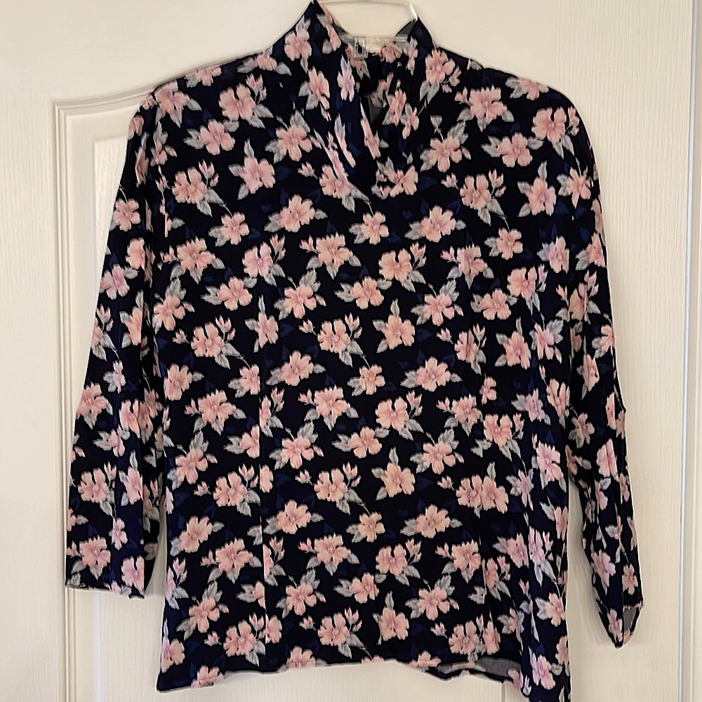 Black/pink Diversity blouse